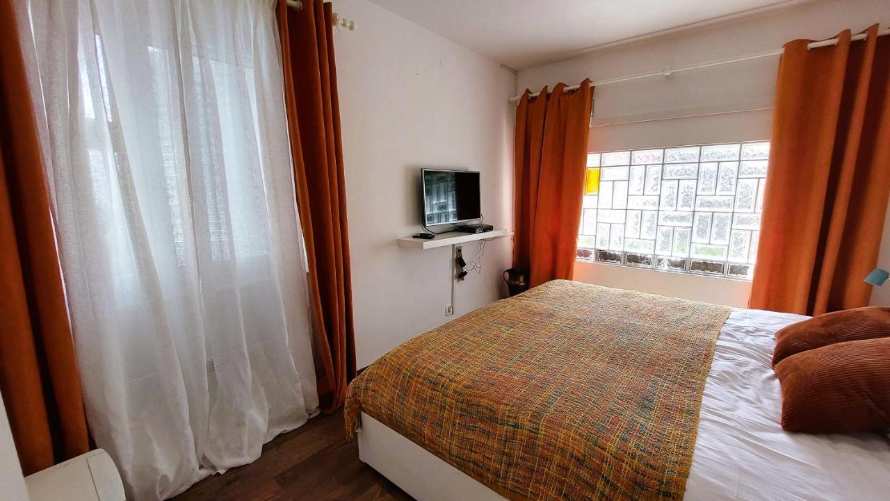 Zora - Family Near Protected Area Of The Nature Park Kamenjak, With Yard, Wifi, Air-con Dom wakacyjny
